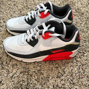 Nike Air Max 90 Leather GS Football Grey Bright Crimson Sz 6Y